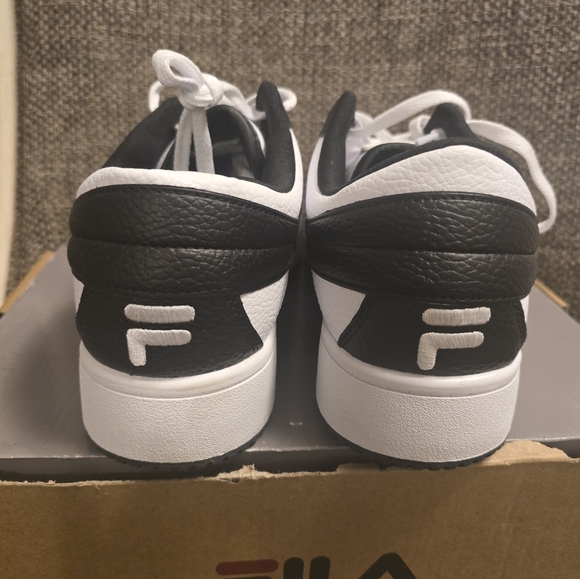 NEW Mens 10.5 FILA A-Low Sneakers - Picture 3 of 6